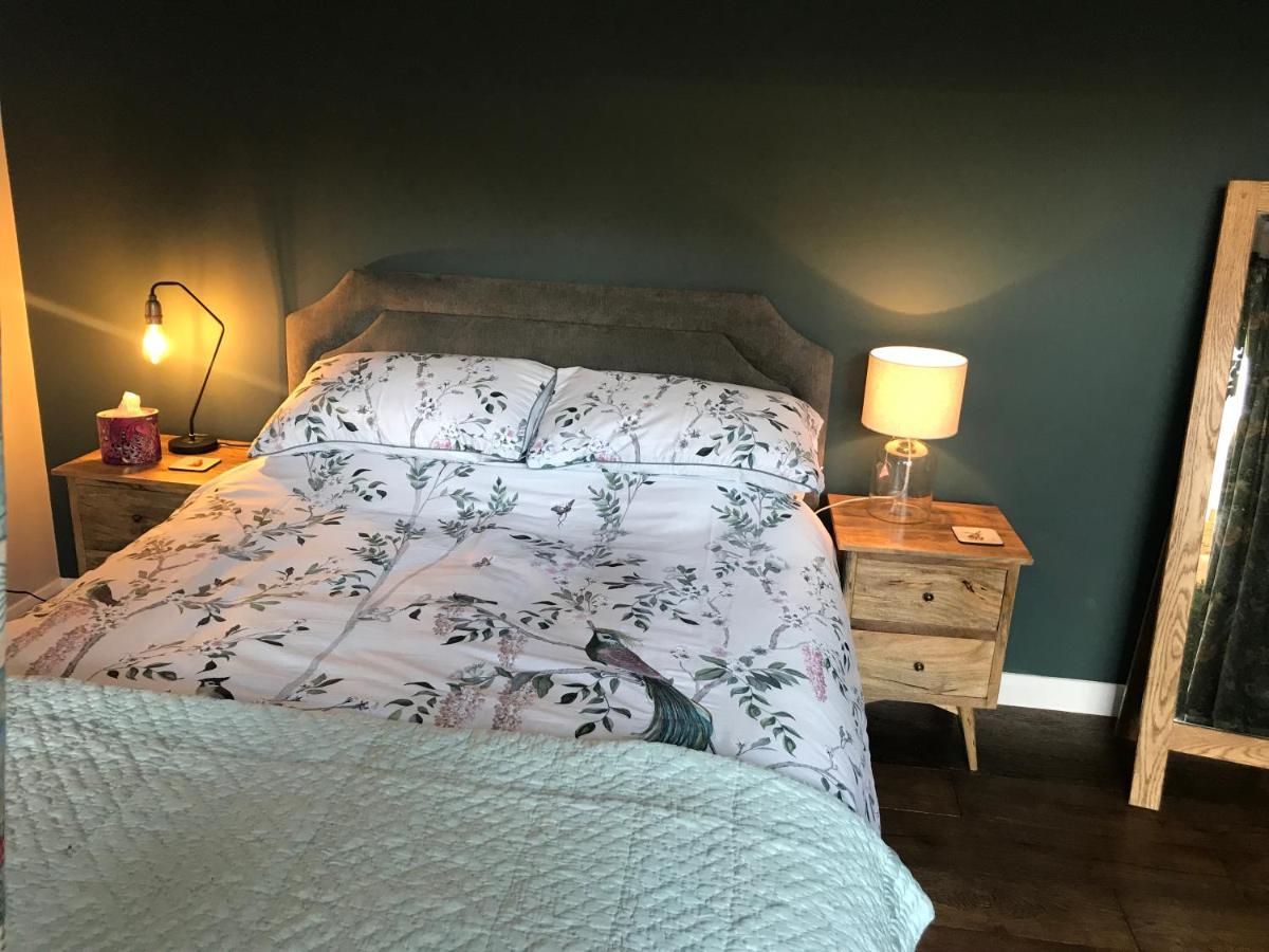 Corner House Luxury Bnb Little Dunmow Εξωτερικό φωτογραφία
