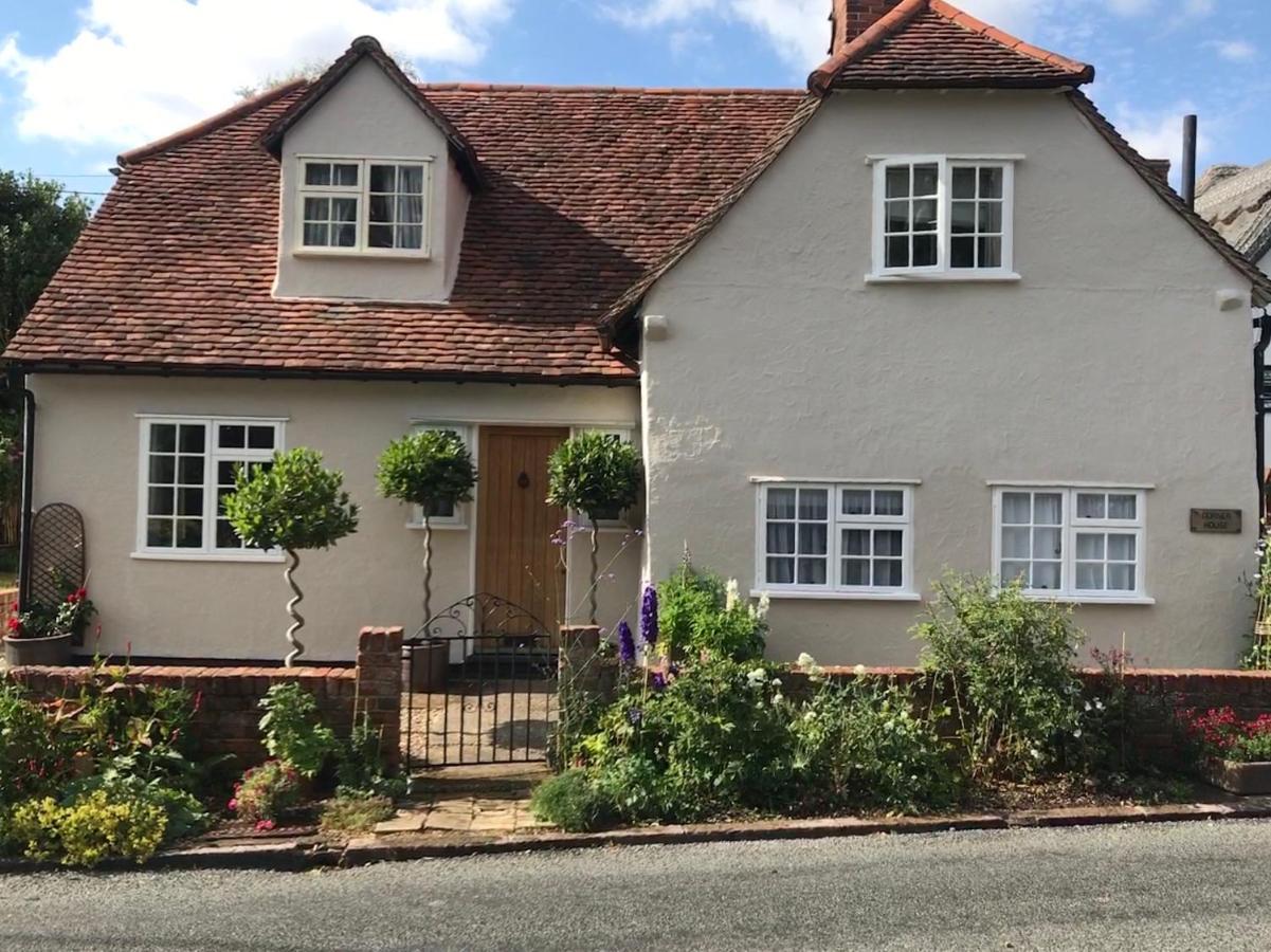 Corner House Luxury Bnb Little Dunmow Εξωτερικό φωτογραφία