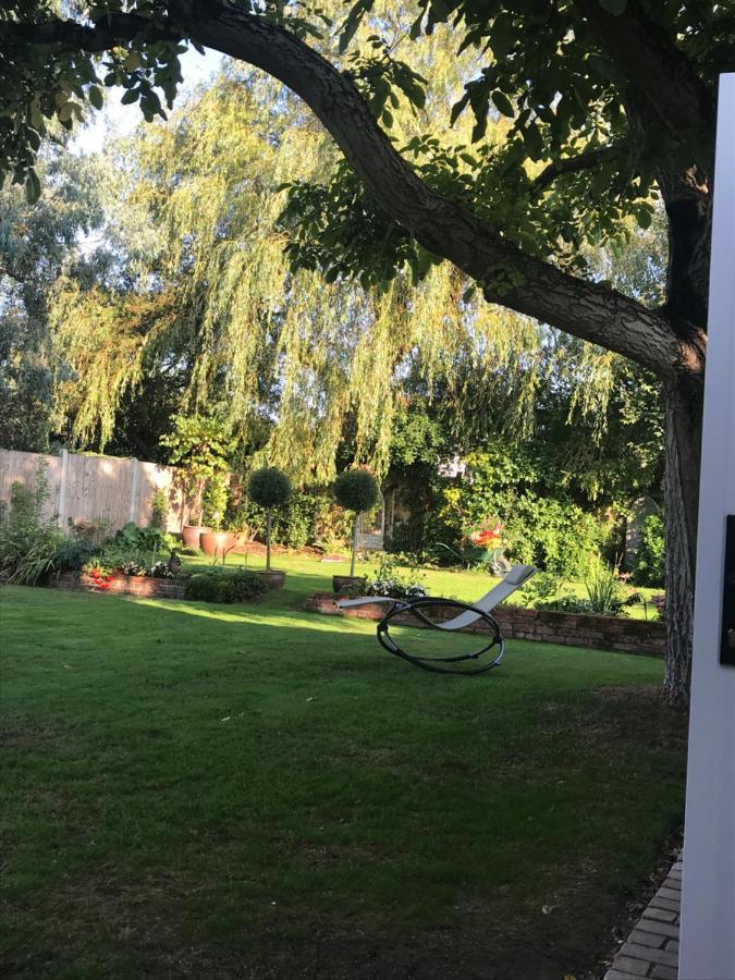 Corner House Luxury Bnb Little Dunmow Εξωτερικό φωτογραφία