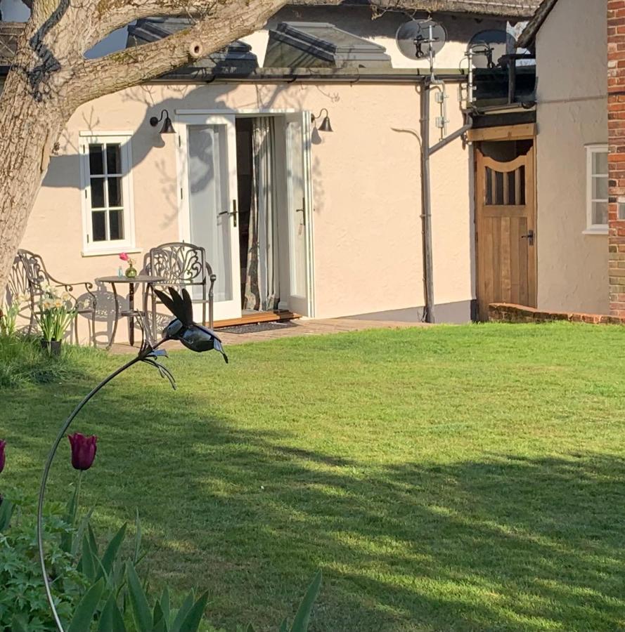 Corner House Luxury Bnb Little Dunmow Εξωτερικό φωτογραφία